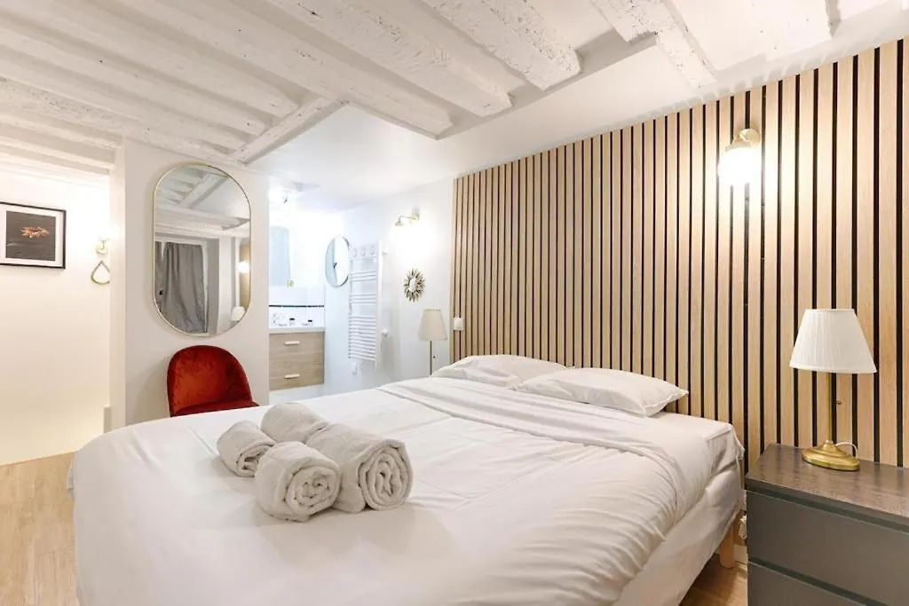 Appartement De Charme Au Coeur Du Sentier 파리